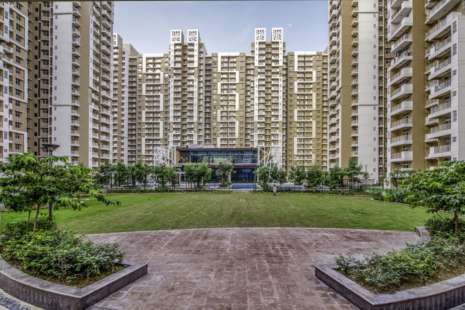 Mahagun Mywoods Wing 1, 2 & 3 view 2